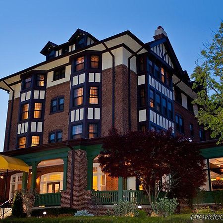 Wayne Hotel Екстериор снимка